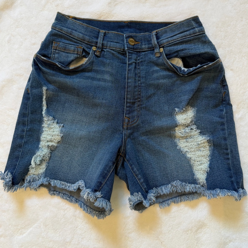 VENUS Size 8 Blue Distressed Jean Shorts